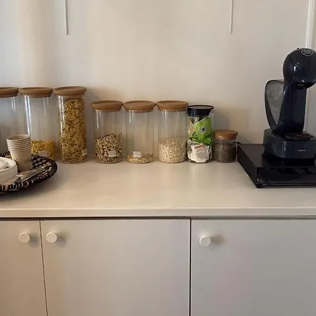 Elegant Haussmann - Champs-elysees *